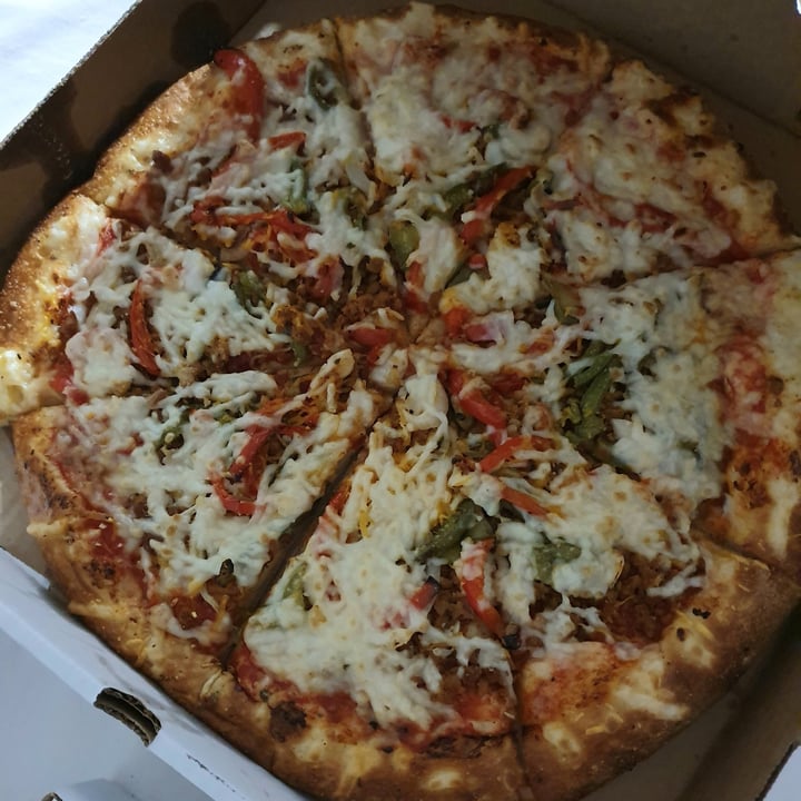 photo of Rudy's Gourmet Pizza Stuffed Bell Pepper Pizza shared by @anistavrou on  14 Feb 2023 - review