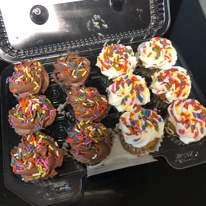 photo of No Whey! Foods Cupcakes shared by @reywatson on  30 Jun 2023 - review