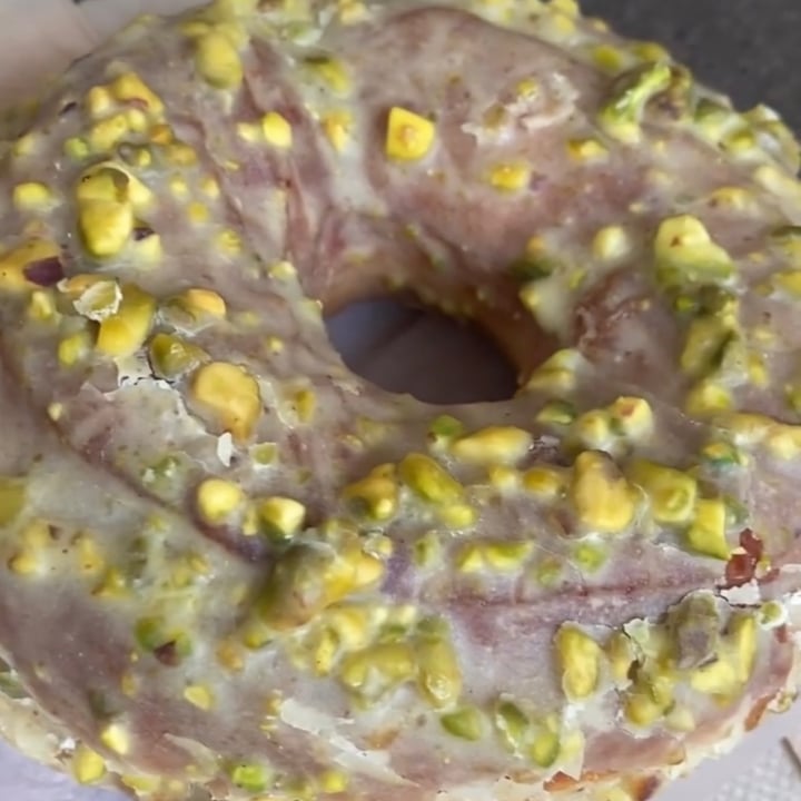 photo of Doughnut Plant Pistachio Rose Ltd Ed shared by @veganeverythingalex on  25 Apr 2023 - review