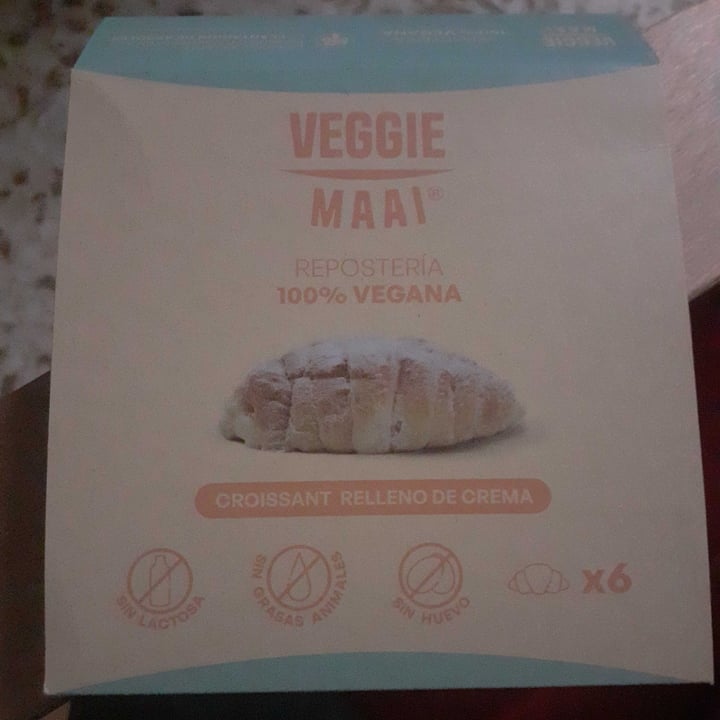 photo of Veggie Maai croisants rellenos de crema shared by @dafneblackwoods on  09 Mar 2023 - review