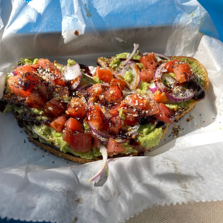 photo of Seaside Eatery avocado toast shared by @izoldat on  07 Jan 2023 - review