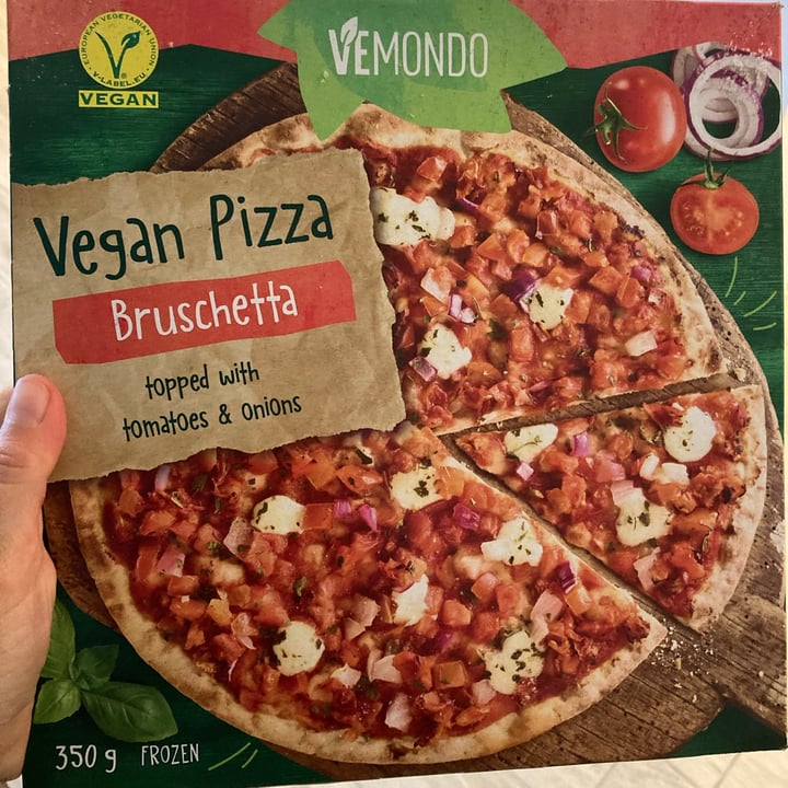 photo of Vemondo  Pizza tomate y cebolla shared by @tinavegl on  21 Dec 2022 - review