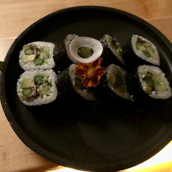 photo of Sushi Iwa vegan maki roll shared by @marisel on  19 Feb 2023 - review