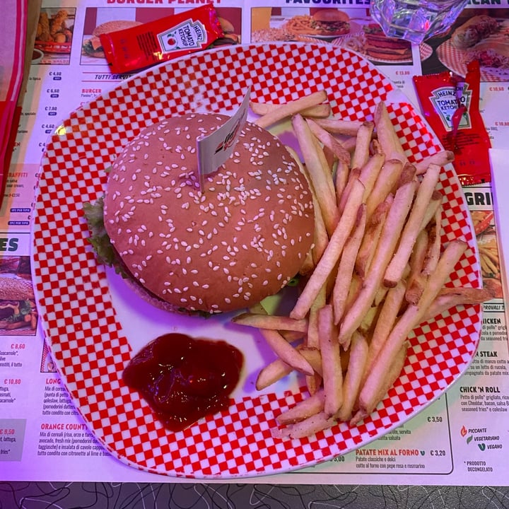 photo of America Graffiti Vegan burger shared by @vegmaddy on  05 Jan 2023 - review