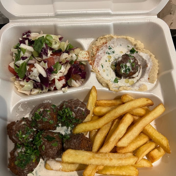 photo of Falafel Nessya Plato Completo shared by @jadinecmay on  11 Jul 2023 - review