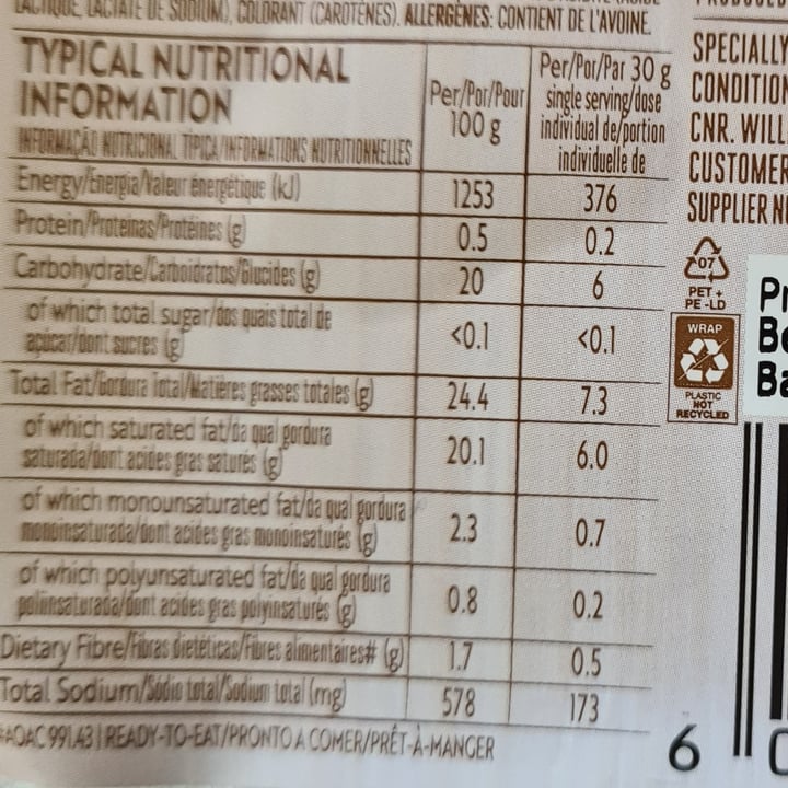 photo of Simple Truth Fetta Cheese Flavoured Dairy Free Alternative shared by @veronicagroen on  27 Apr 2023 - review