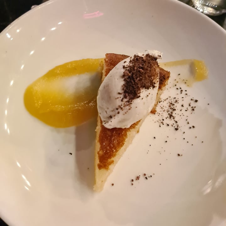photo of Millennium Pineapple Cake shared by @sofihuasteca on  17 Apr 2023 - review
