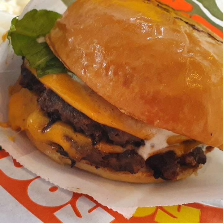 photo of JOY burgers PineAppleExpress shared by @amoronada on  30 May 2023 - review