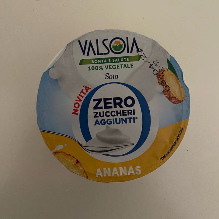 photo of Valsoia Yogurt Di Soia All’ANANAS Senza Zuccheri shared by @angievegetableslover on  27 Mar 2023 - review