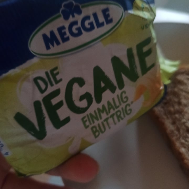 photo of Meggle Die Vegane Einmalig Buttrig shared by @hi-i-am-yana on  03 Jul 2023 - review