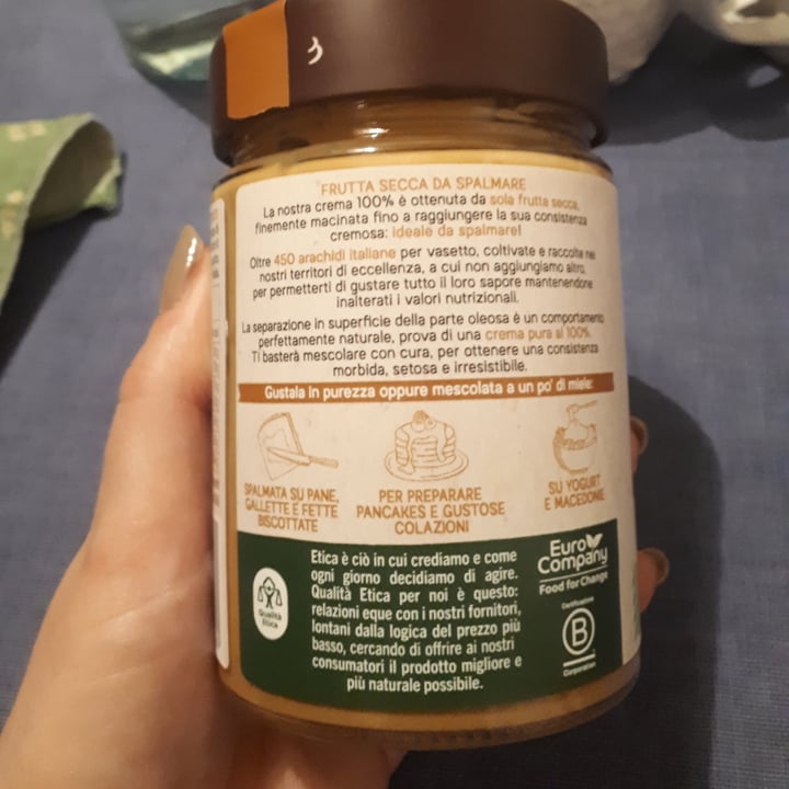 photo of Euro Company food for change Burro d'arachidi 100% Bio shared by @miriam1984 on  29 Mar 2023 - review