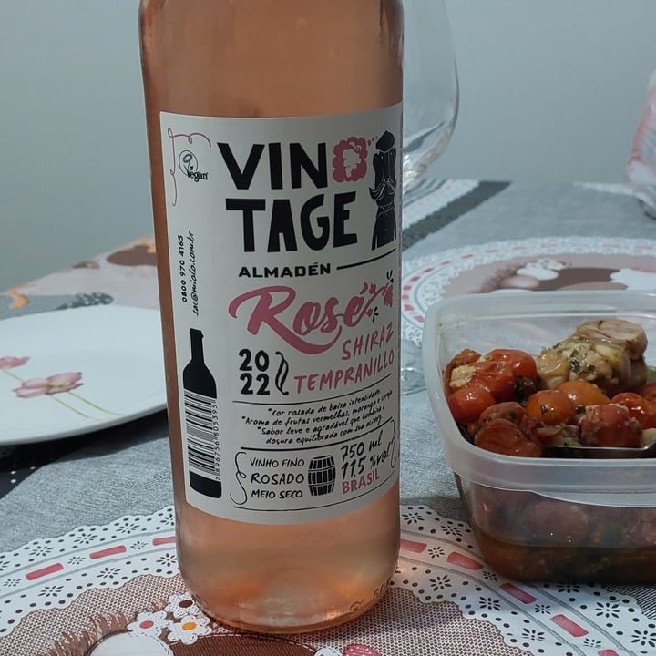 photo of Almadén Vinho Rosé shared by @primabio on  09 Jan 2023 - review