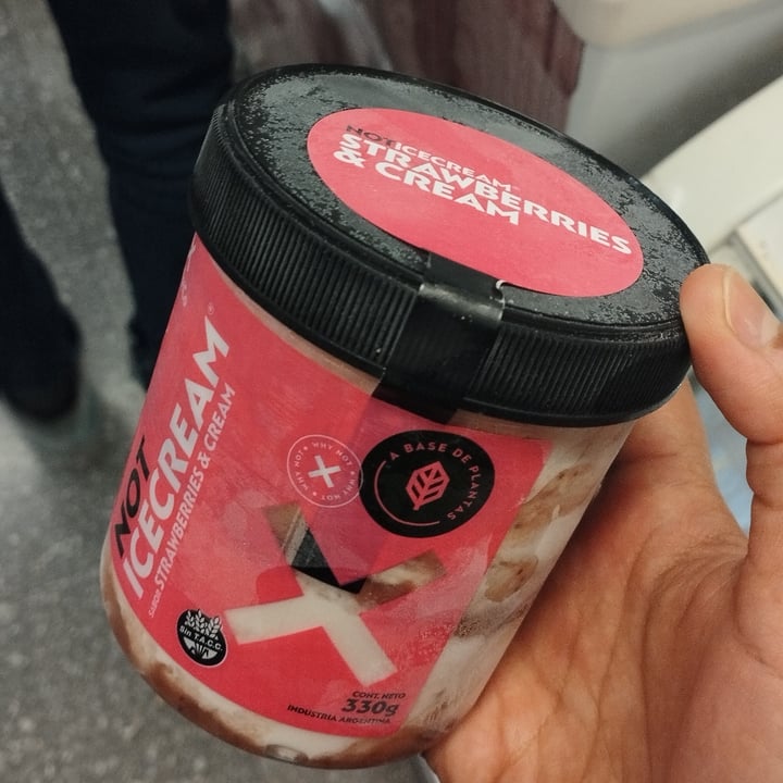 photo of NotCo Not Ice Cream Strawberry Cream shared by @rocatac on  16 Feb 2023 - review