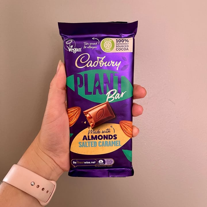 photo of Cadbury almonds salted caramel shared by @jeanne-marie on  25 Mar 2023 - review