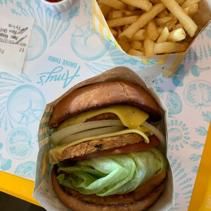 photo of Amy's Drive Thru The Amy (Vegan) shared by @kittyjones on  19 Jan 2023 - review