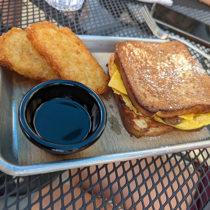 photo of 4th & State breakfast sammy shared by @kristig on  17 Jun 2023 - review