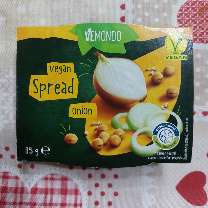 photo of Vemondo Vegan spread onion shared by @mandybell on  10 Jan 2023 - review