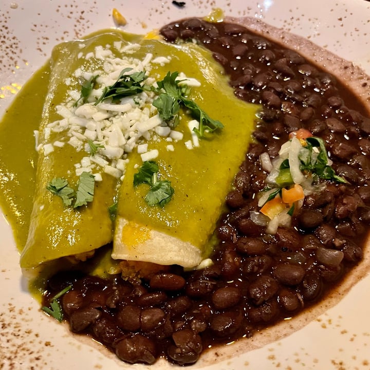 photo of OSO Paseo Vegan Enchiladas shared by @sjnaturelover on  15 Jan 2023 - review