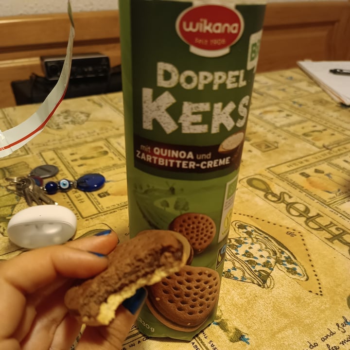 photo of Wikana Dopel keks galletas rellenas de chocolate shared by @mpaulajacinto on  26 Jun 2023 - review