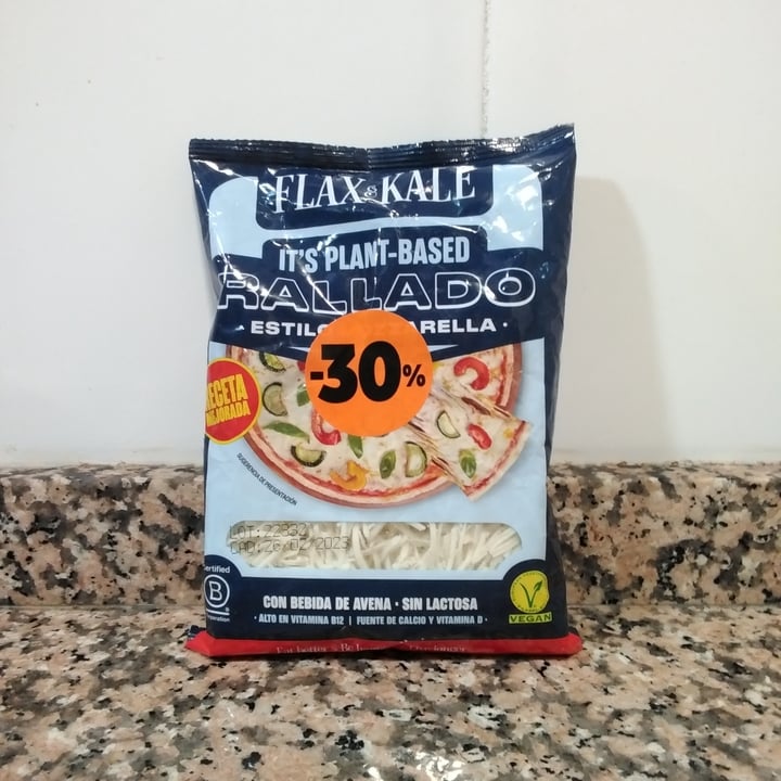 photo of Flax & Kale queso rallado estilo mozzarella shared by @sam911bee on  28 Feb 2023 - review
