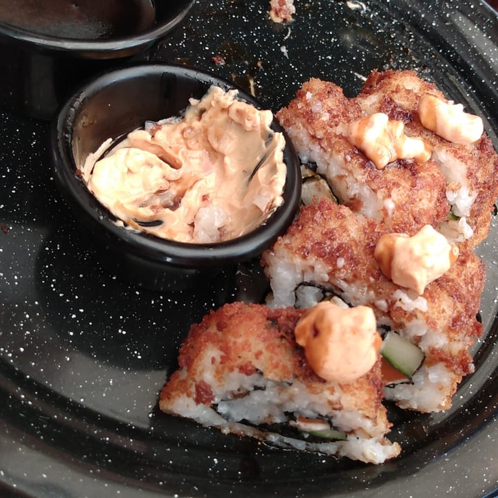 photo of The Vegan Spot Sushi Crujiente shared by @davidsardineta on  12 Jul 2023 - review