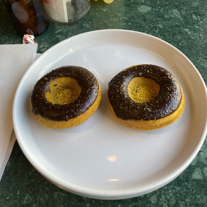 photo of Scheckter's RAW Gourmet Pumpkin Donuts shared by @chello95 on  02 May 2023 - review