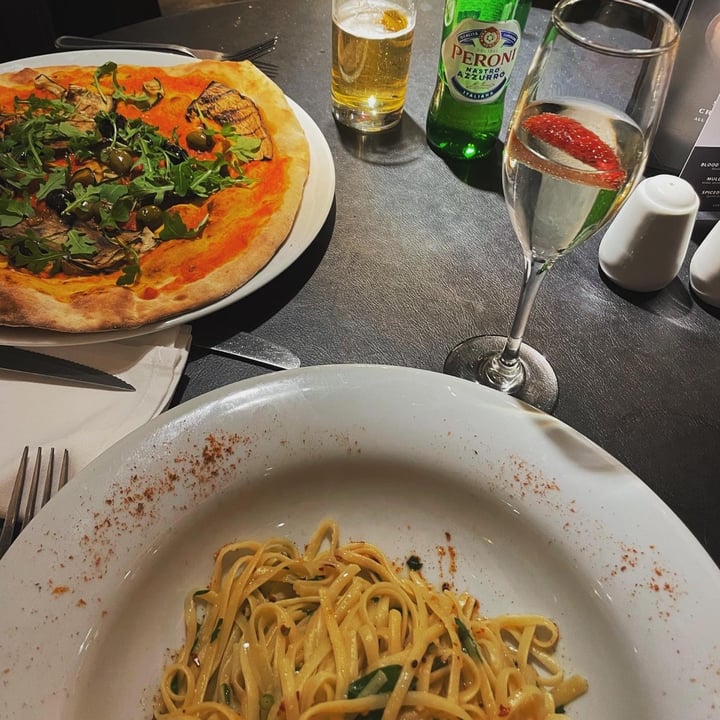 photo of Babucho Potato Skins, Linguine Aglio Olio, Pizza Ortolana shared by @bethb394 on  16 Jan 2023 - review