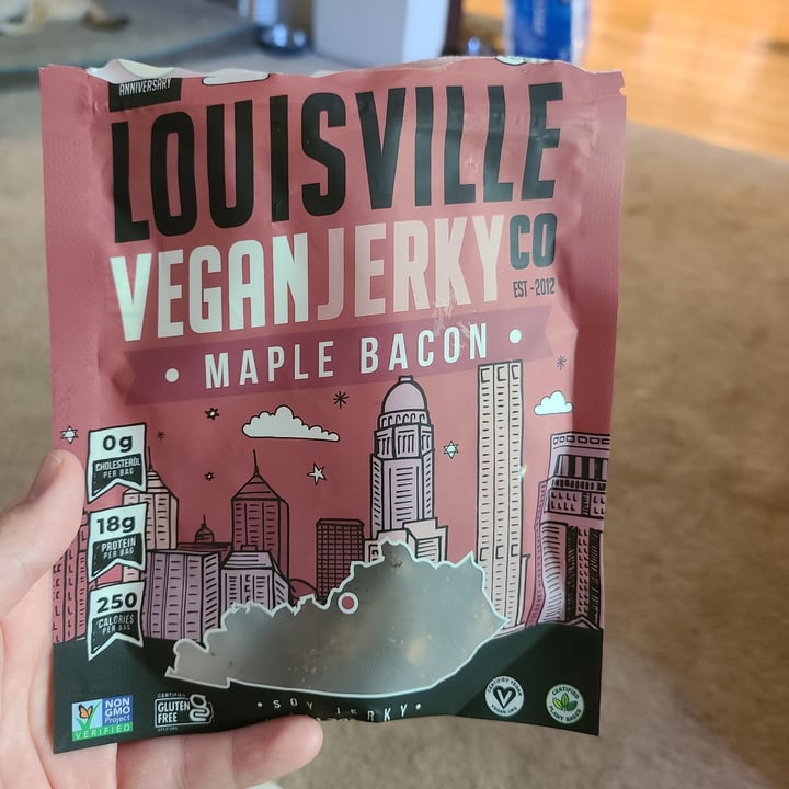 photo of  Louisville Vegan Jerky Co. Maple bacon vegan jerky shared by @sofihuasteca on  06 Aug 2023 - review