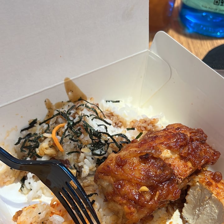 photo of 4 Fingers Crispy Chicken Rice box tofu shared by @nosaltypopcorn on  04 Jan 2023 - review