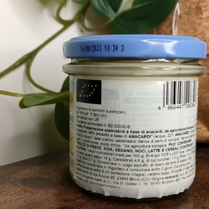photo of dmBio Vegane cashew creme shared by @irene80 on  14 Mar 2023 - review