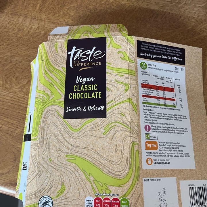 photo of Sainsbury’s Taste The Difference Vegan Classic Chocolate shared by @twiggyzombie on  06 Feb 2023 - review