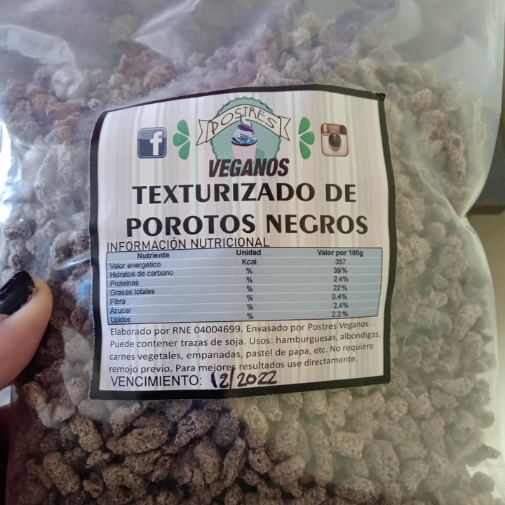 photo of Postres veganos adrogue texturizado de porotos negros shared by @noeveg on  19 Feb 2023 - review