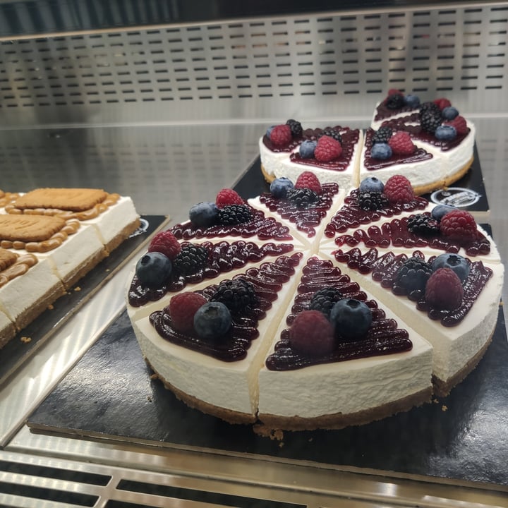 photo of Radagast Vegan Bakery "Cheesecake" shared by @maxomimo on  15 Mar 2023 - review