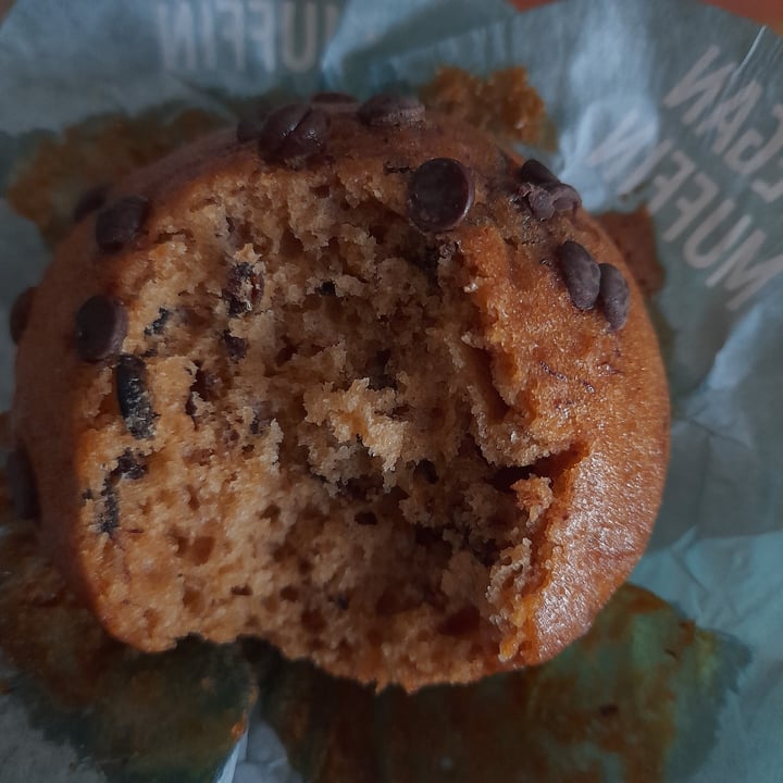 photo of Lidl Vegan Muffin shared by @oliveg on  11 Apr 2023 - review