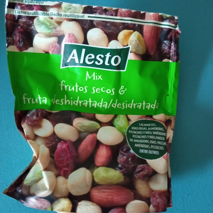 photo of Alesto Mix de frutos secos y fruta deshidratada shared by @rolandobolson on  07 Apr 2023 - review
