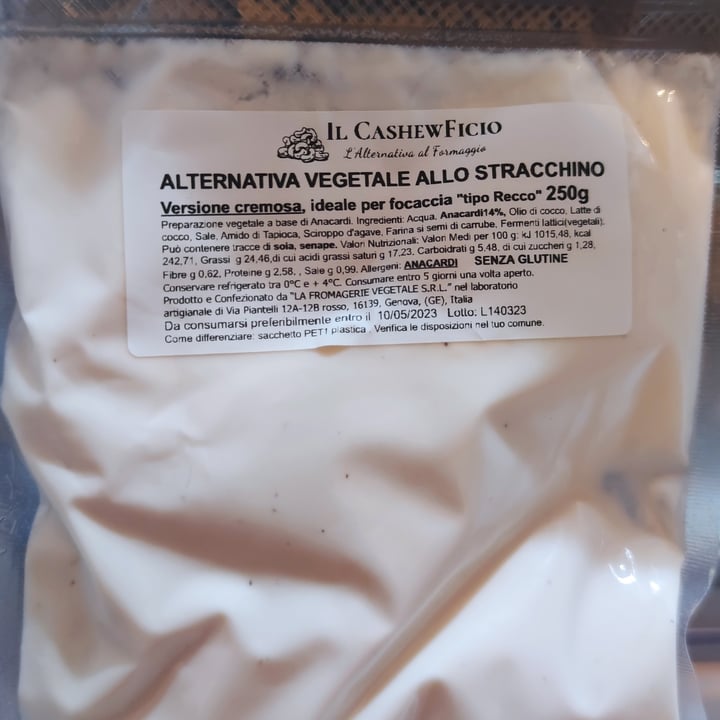 photo of Il CashewFicio Alternativa vegetale allo stracchino shared by @lorenaatz on  05 Apr 2023 - review