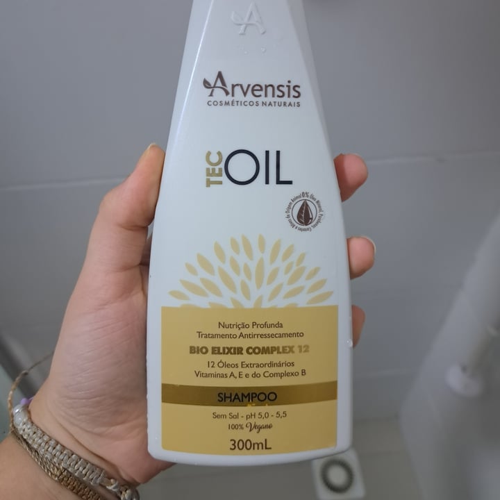 photo of Arvensis shampoo tec oil shared by @luisaeuu on  13 May 2023 - review
