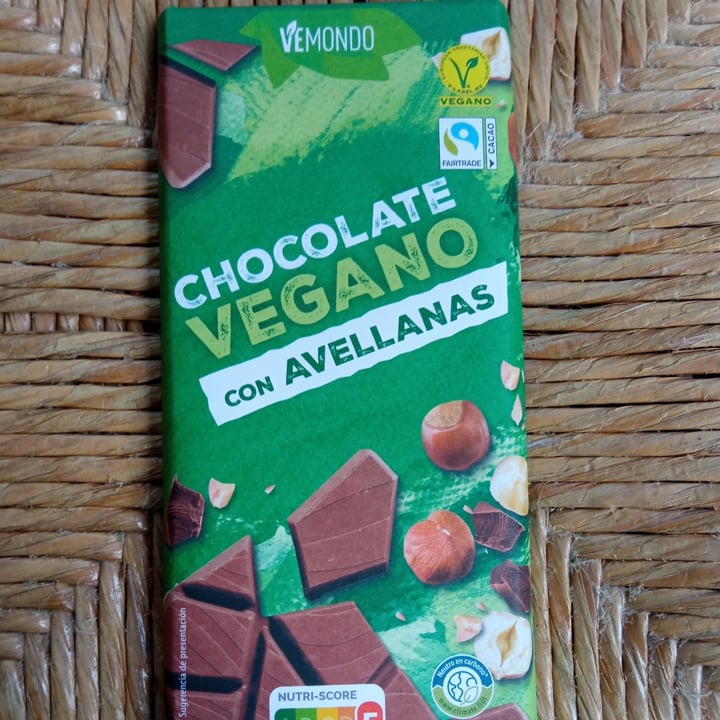 photo of Vemondo Chocolate vegano con avellanas shared by @diaz2020 on  25 Feb 2023 - review