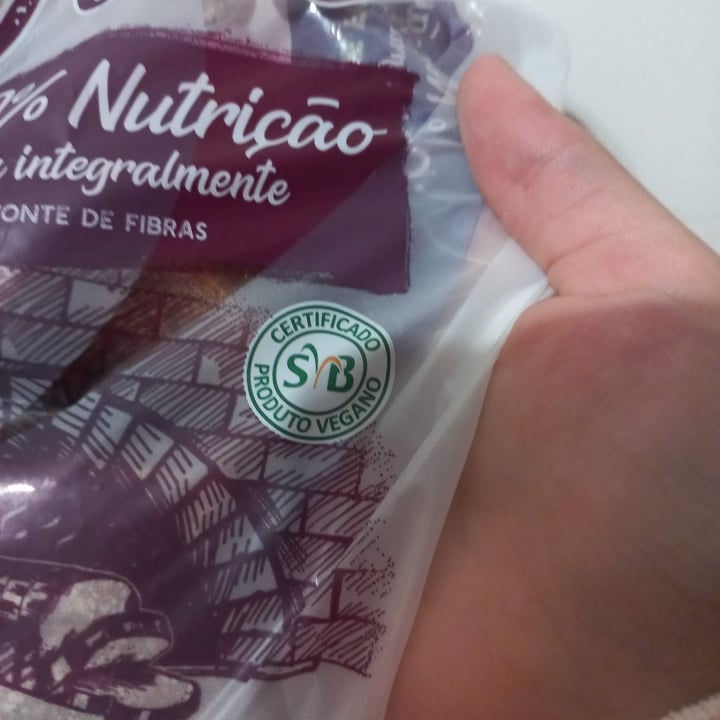 photo of Wickbold Do Forno Pão 100% Integral shared by @lenaaschutz12 on  22 May 2023 - review