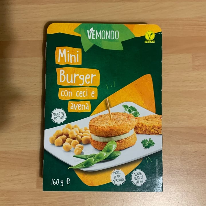 photo of Vemondo Mini Burger con Ceci e Avena shared by @lamonnalinda on  03 Apr 2023 - review