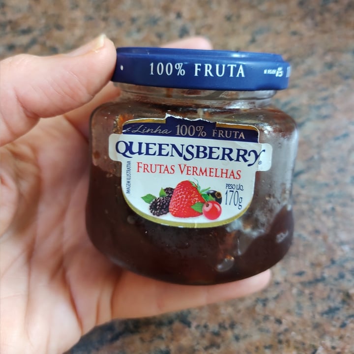 photo of Queensberry Geleia de frutas vermelhas shared by @isafigueiredo on  12 Mar 2023 - review