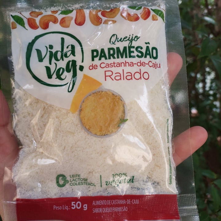 photo of Vida Veg Queijo Parmesão ralado Vegano shared by @audreynunes on  17 Jan 2023 - review