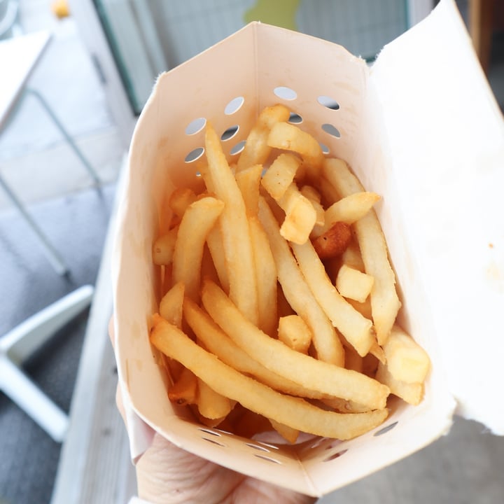 photo of Neat Burger Nolita skinny fries shared by @lizmaselli on  27 May 2023 - review