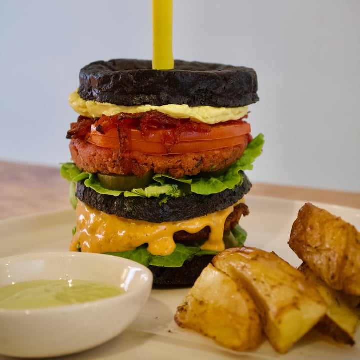 photo of The Holy Spirit Vodka Bar and Restaurant Chef's Burger shared by @volvegan on  22 Feb 2023 - review