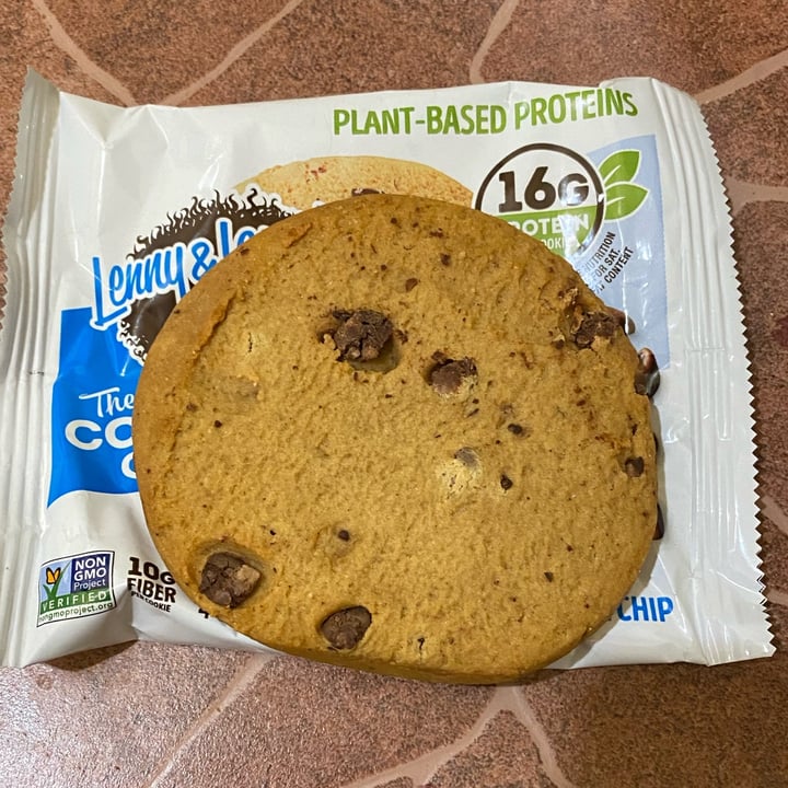 photo of lenny and larrys complete cookie The Complete Cookie - Chocolate Chip shared by @elenapera on  02 Jun 2023 - review