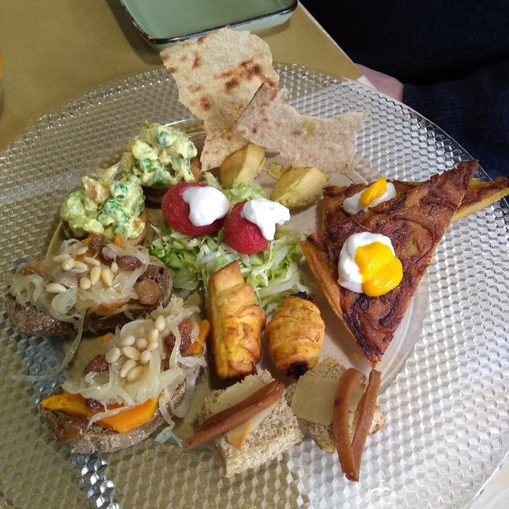 photo of La Locanda Del Gusto Antipasto You and me shared by @pattipat on  13 Feb 2023 - review