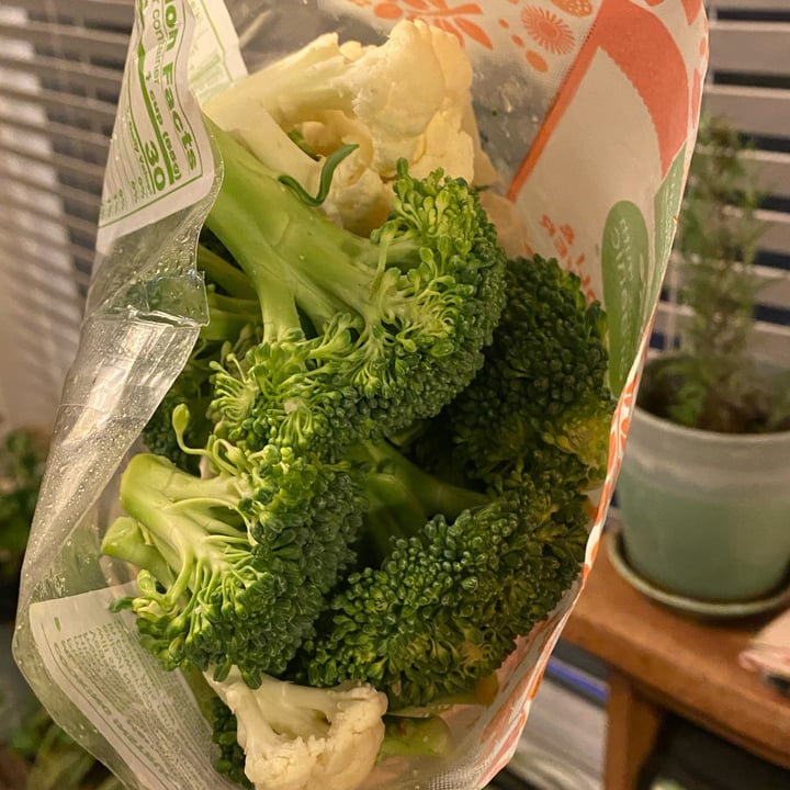 photo of Simple Truth Broccoli & Cauliflower shared by @thedarktower on  26 Jan 2023 - review