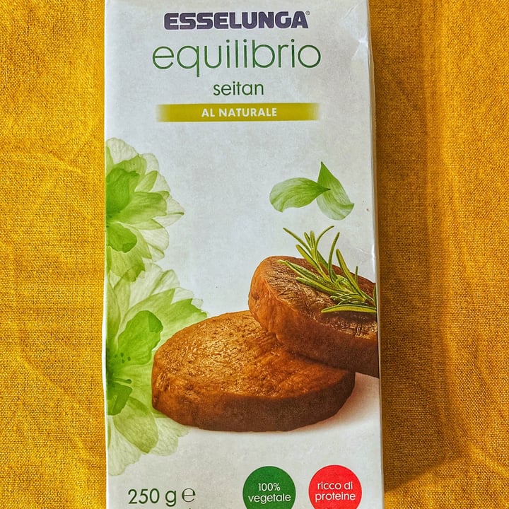photo of Esselunga equilibrio seitan al naturale shared by @federicathewitch on  21 Mar 2023 - review