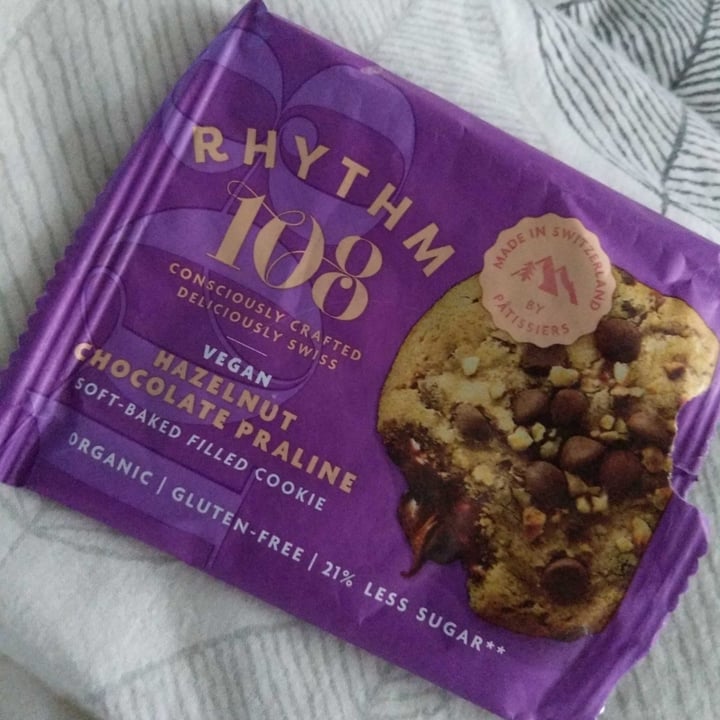 photo of Rhythm 108 Hazelnut chocolate praline soft-baked filled cookie shared by @lisastripiti on  25 Mar 2023 - review