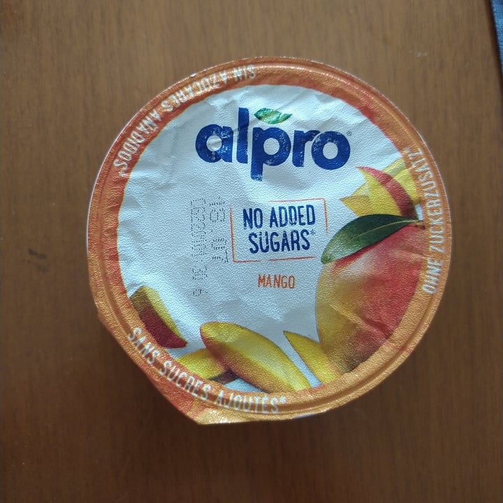 photo of Alpro alpro yogurt di soia mango shared by @sofix95 on  17 Jun 2023 - review